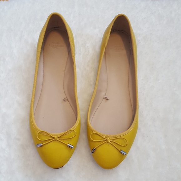 Zara Trafaluc Yellow Ballet Flats in size 36 - Picture 1 of 11